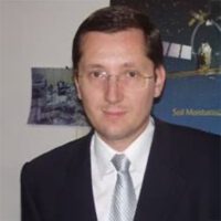 Adriano Camps headshot